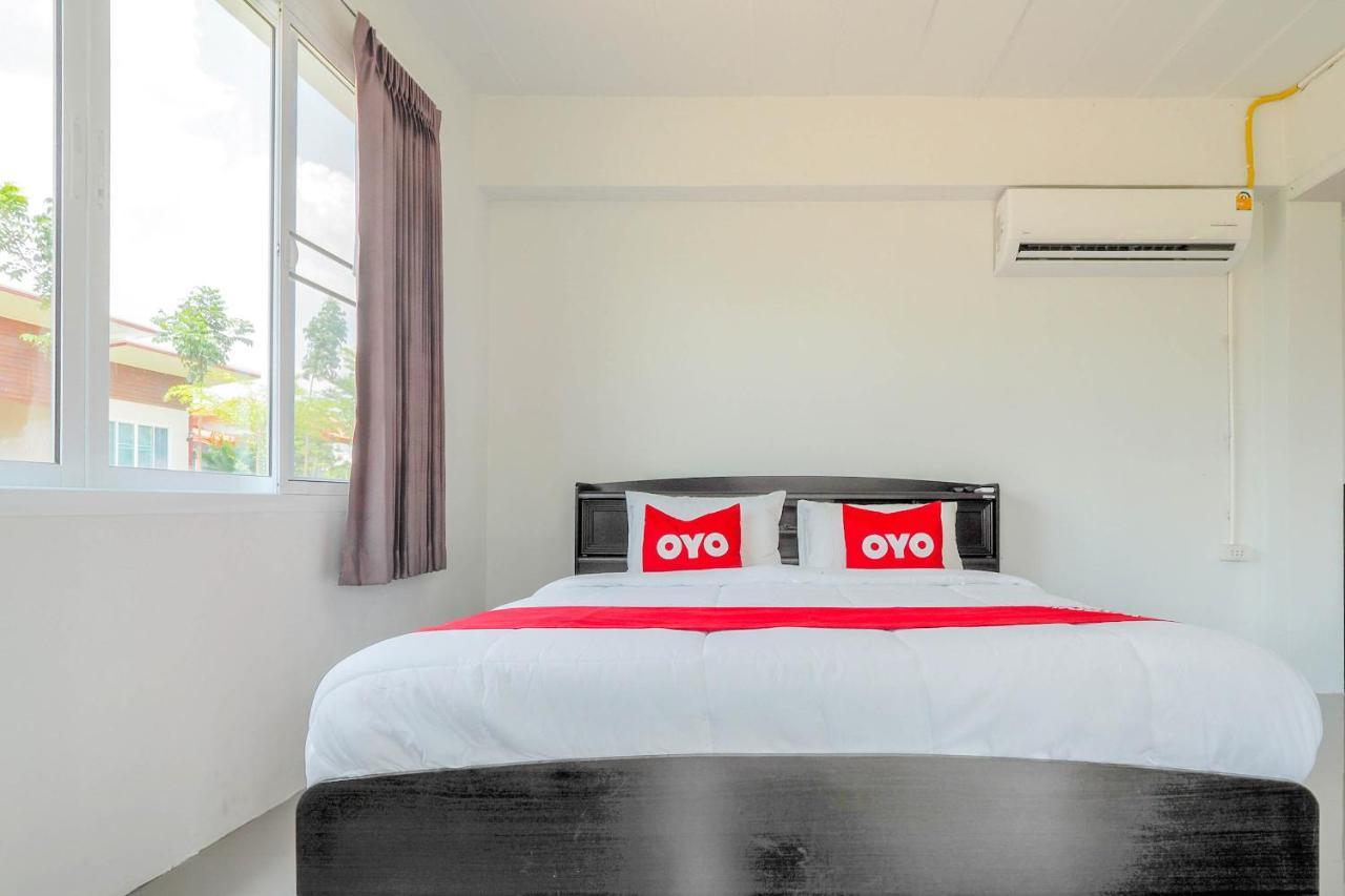 Oyo 748 Pada Homestay Muszi Kültér fotó