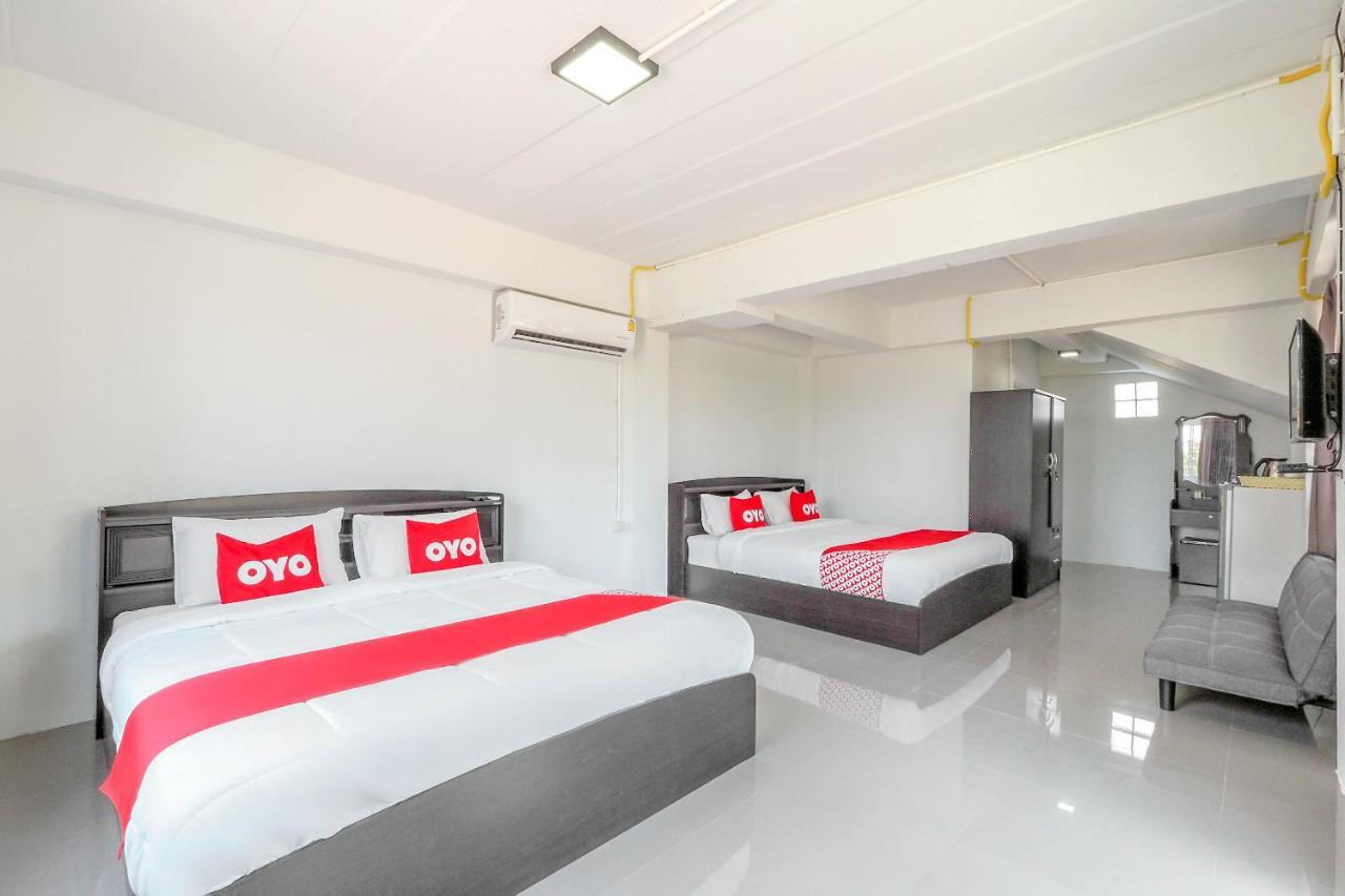 Oyo 748 Pada Homestay Muszi Kültér fotó